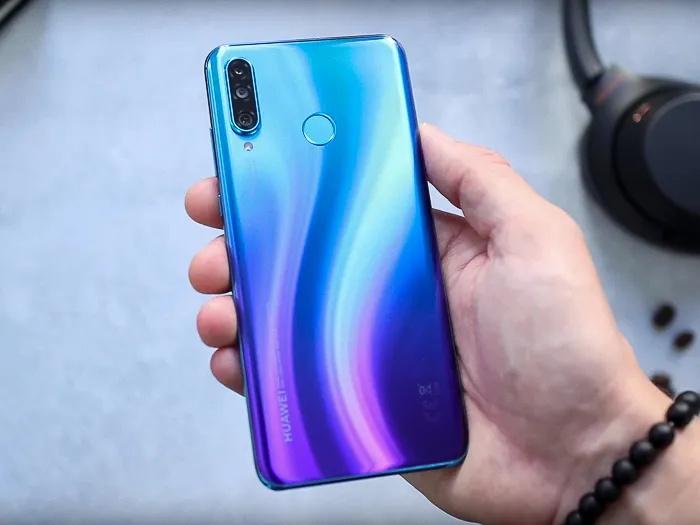 Обзор смартфона Huawei P30 lite